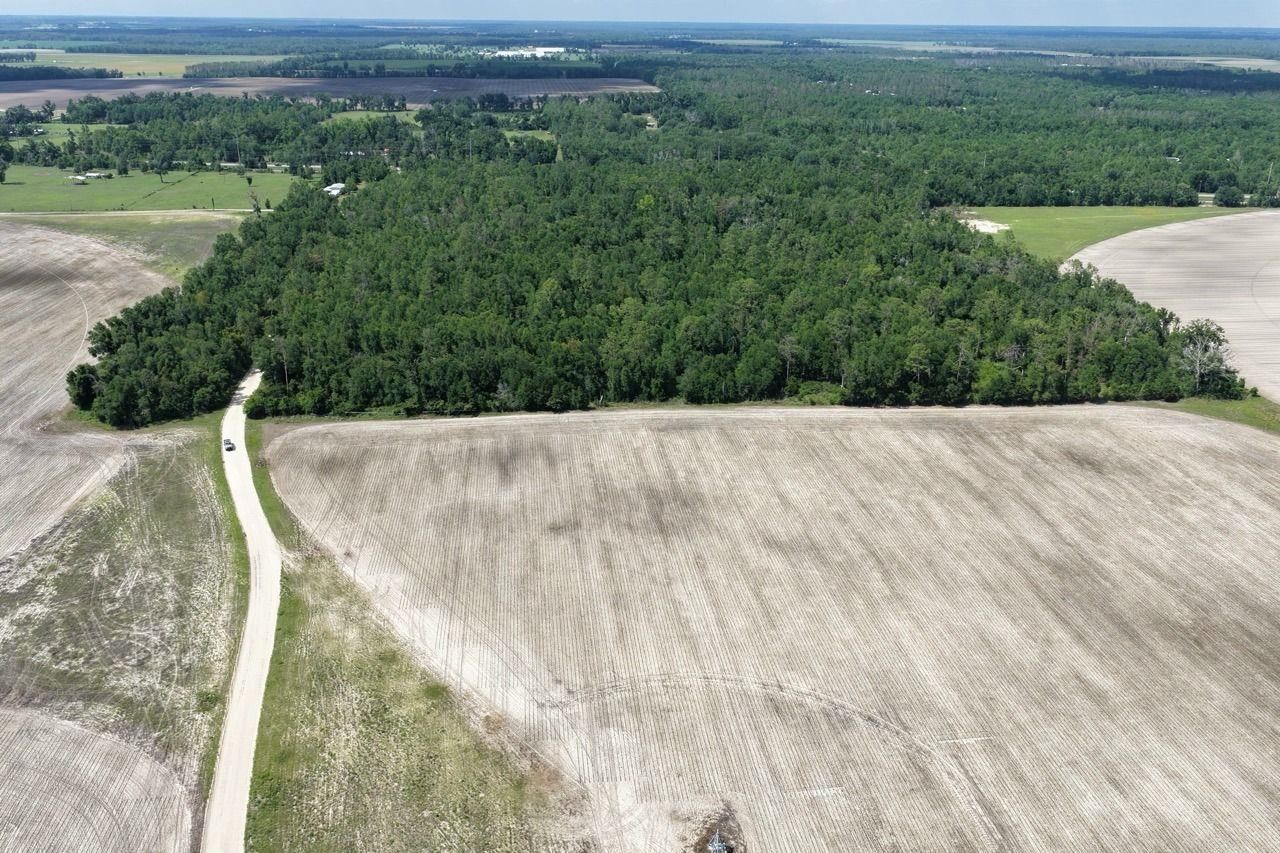 Vacant SE Camelot Way , Lee, FL 32059 Photo