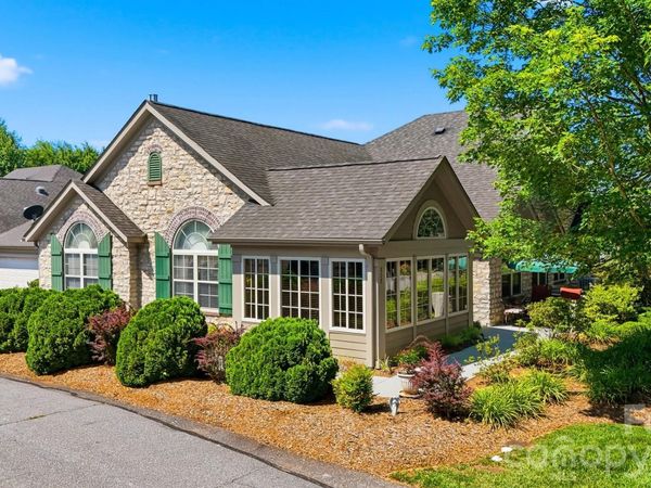 808-C Wynnshire Drive, Hickory, NC 28601