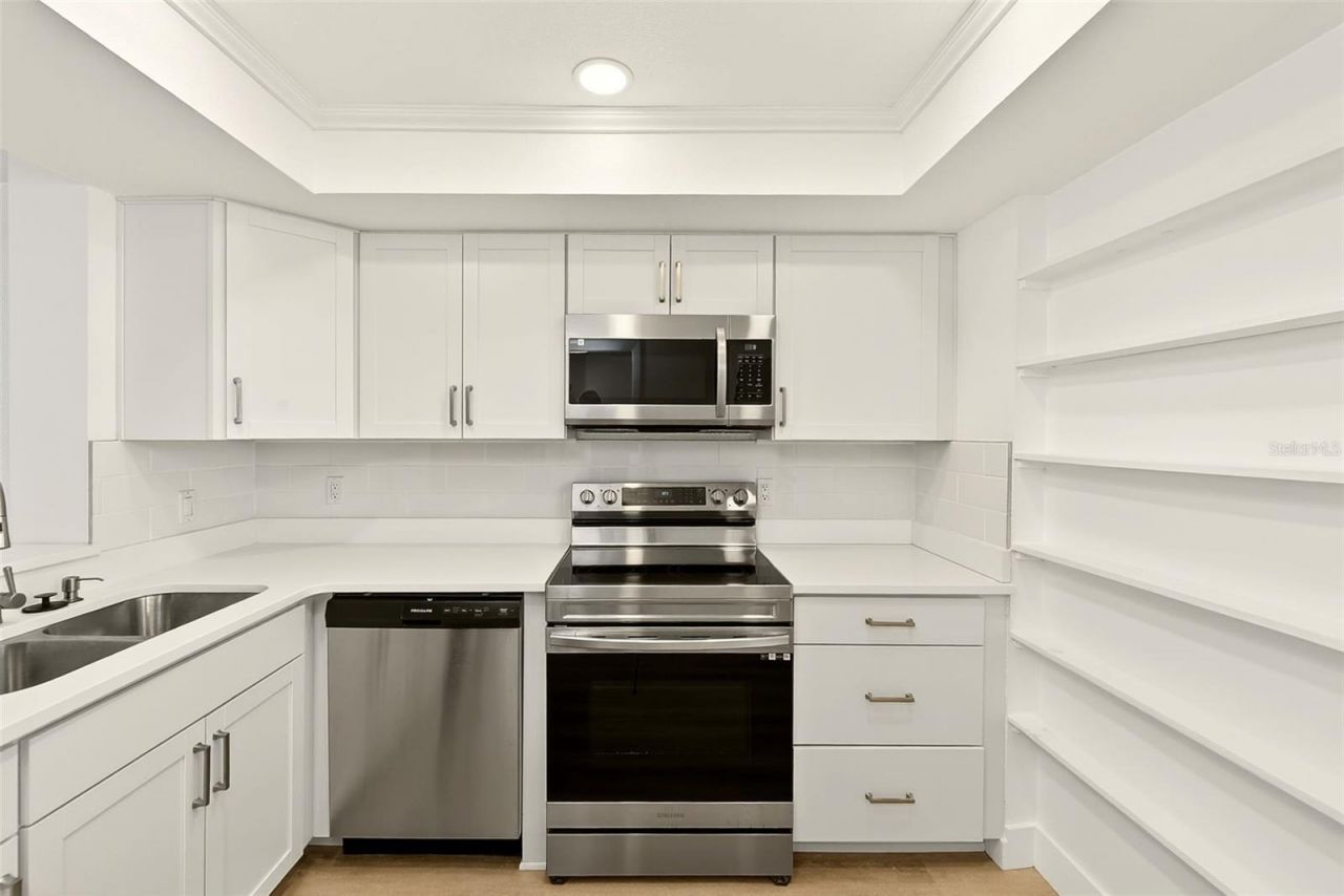 16308 Gulf Boulevard, Unit 103, Redington Beach, FL 33708 Photo