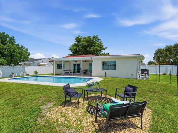 13391 SW 78th St, Miami, FL 33183