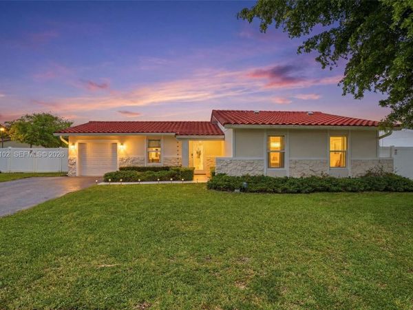 13391 SW 78th St, Miami, FL 33183