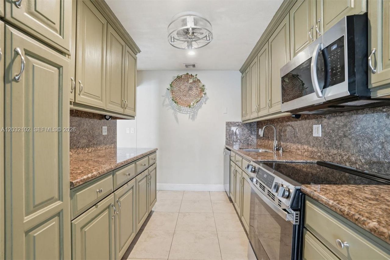 13391 SW 78th St, Miami, FL 33183 Photo