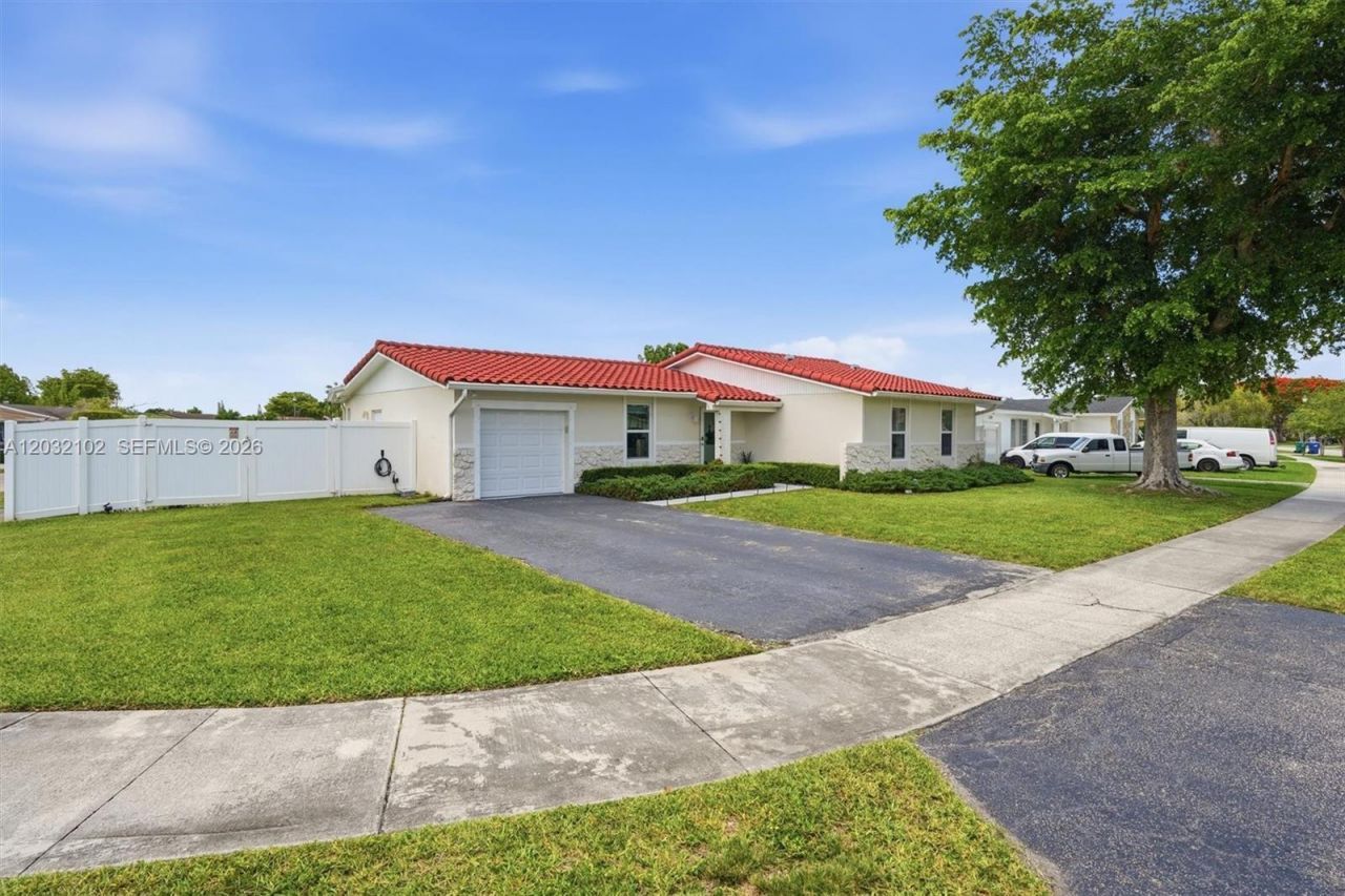 13391 SW 78th St, Miami, FL 33183 Photo