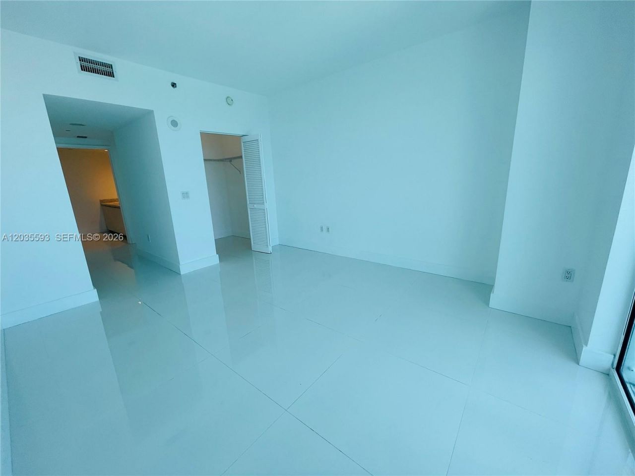 950 Brickell Bay Dr, Unit 3210, Miami, FL 33131 Photo