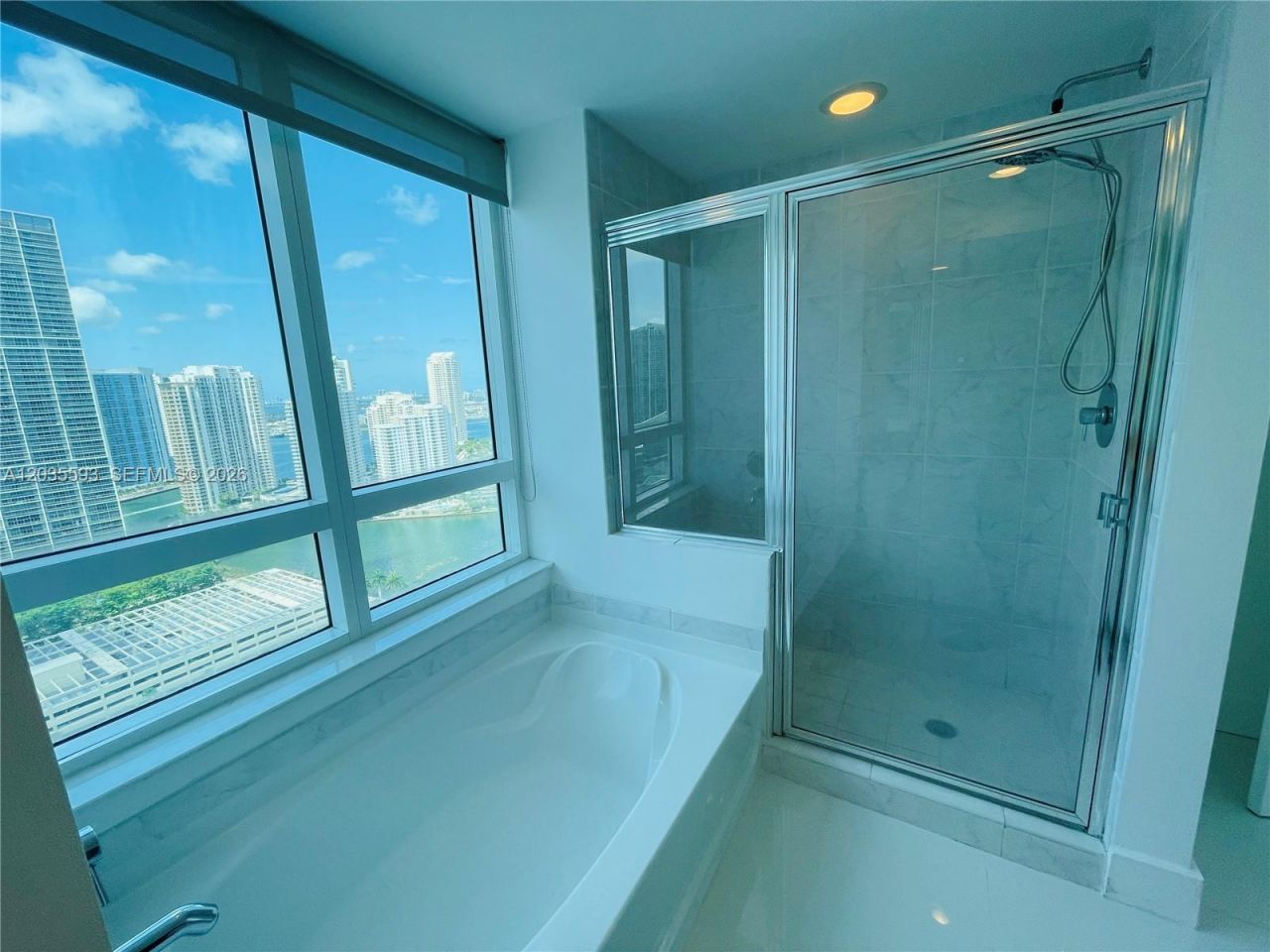 950 Brickell Bay Dr, Unit 3210, Miami, FL 33131 Photo