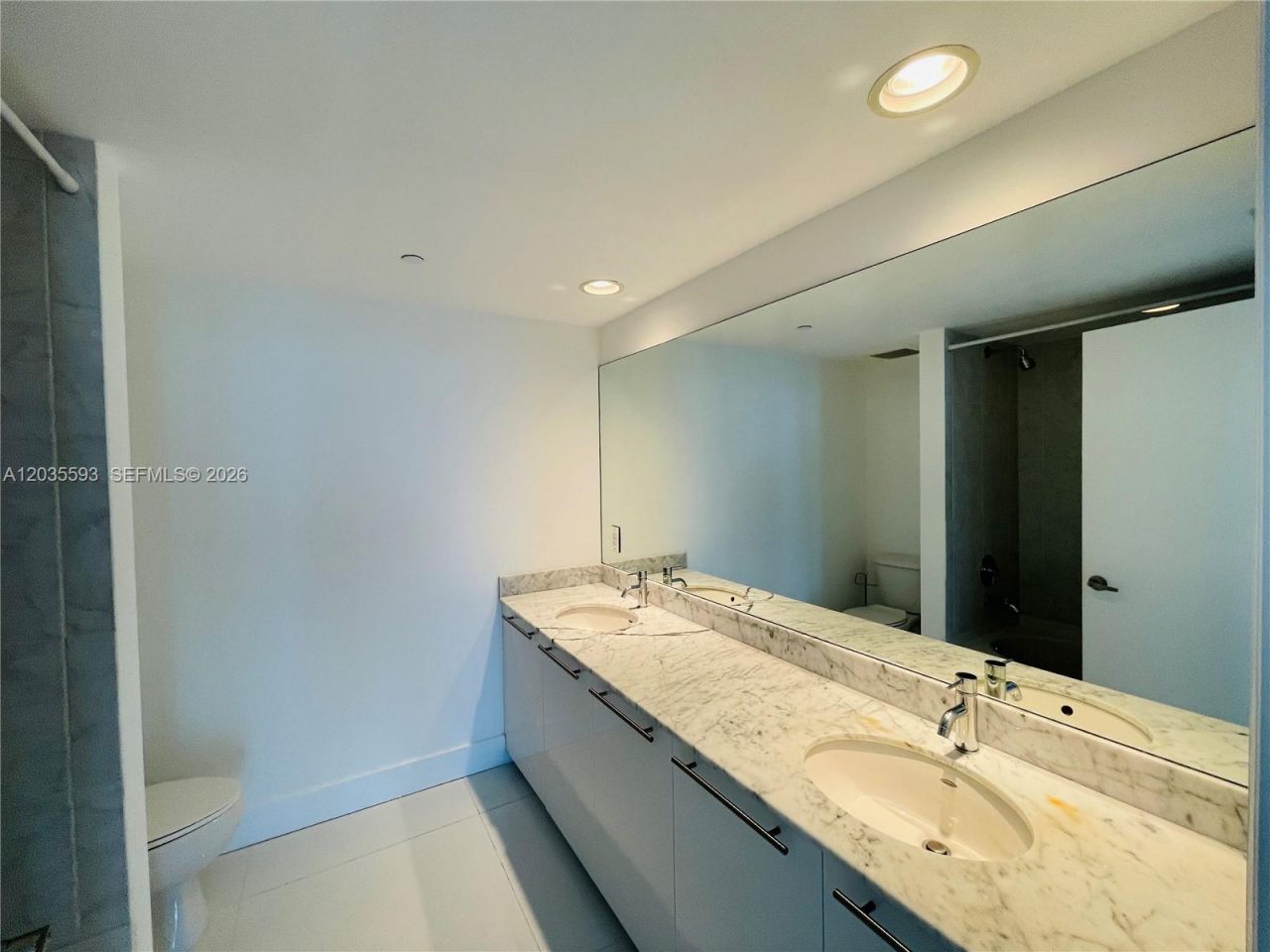 950 Brickell Bay Dr, Unit 3210, Miami, FL 33131 Photo