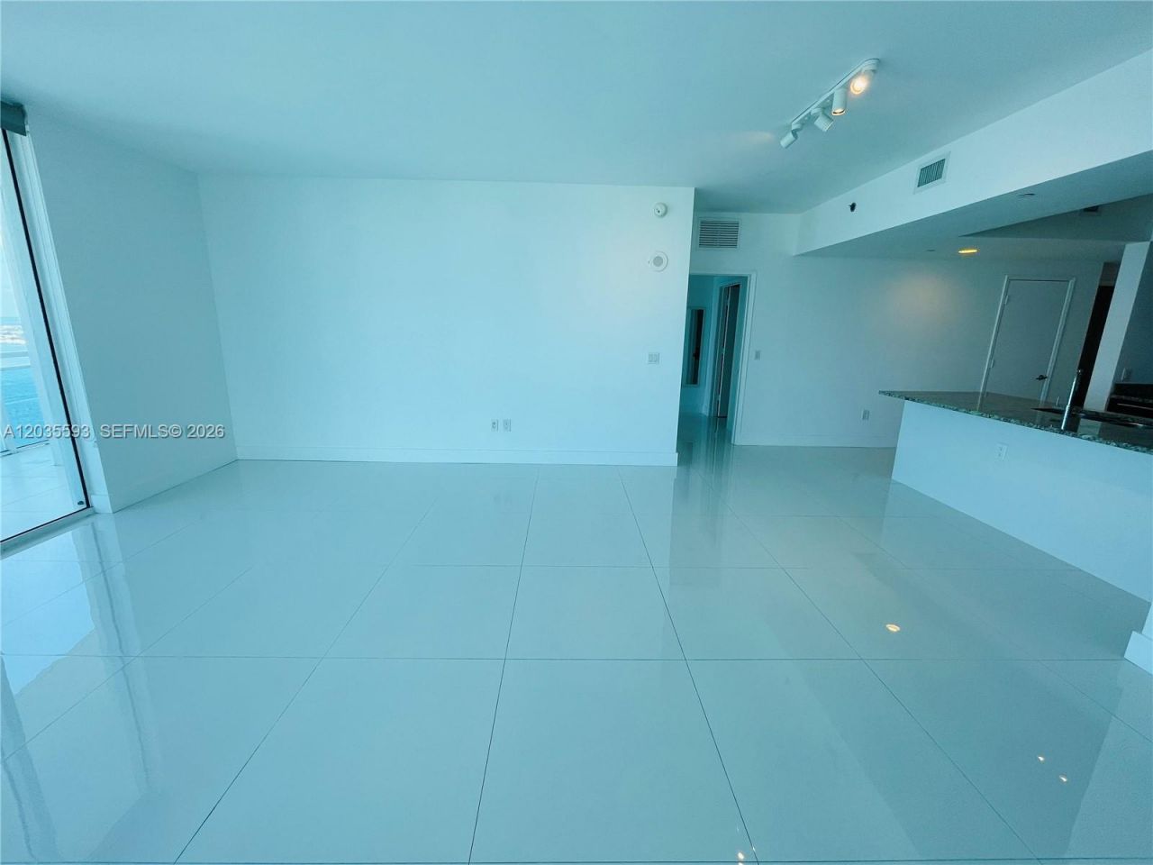 950 Brickell Bay Dr, Unit 3210, Miami, FL 33131 Photo
