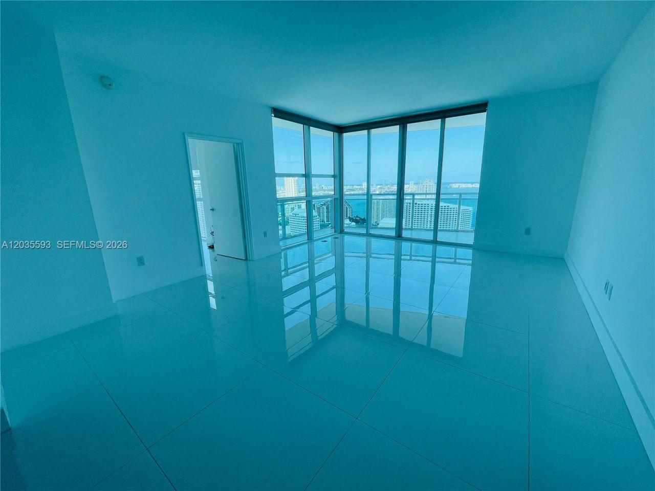 950 Brickell Bay Dr, Unit 3210, Miami, FL 33131 Photo