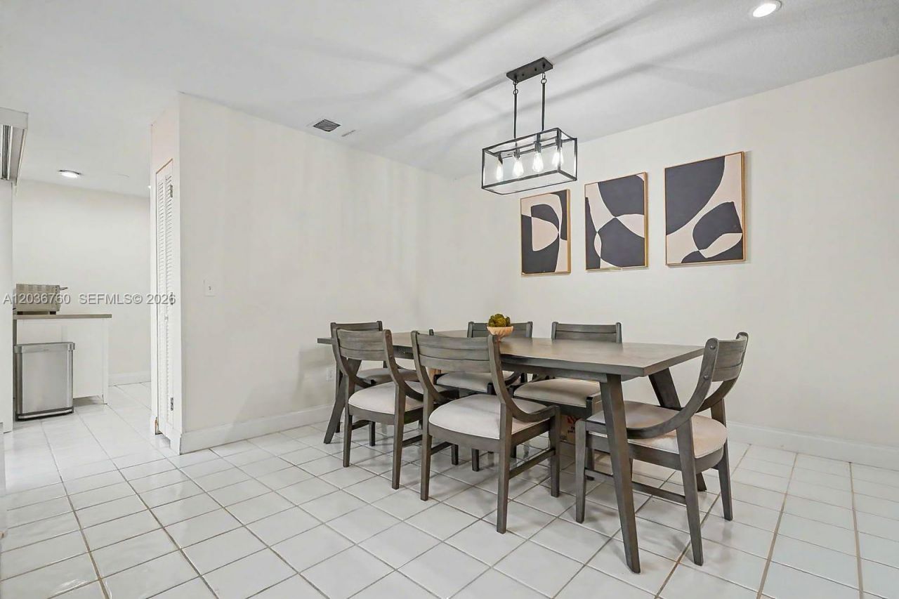 10994 Neptune Dr, Cooper City, FL 33026 Photo