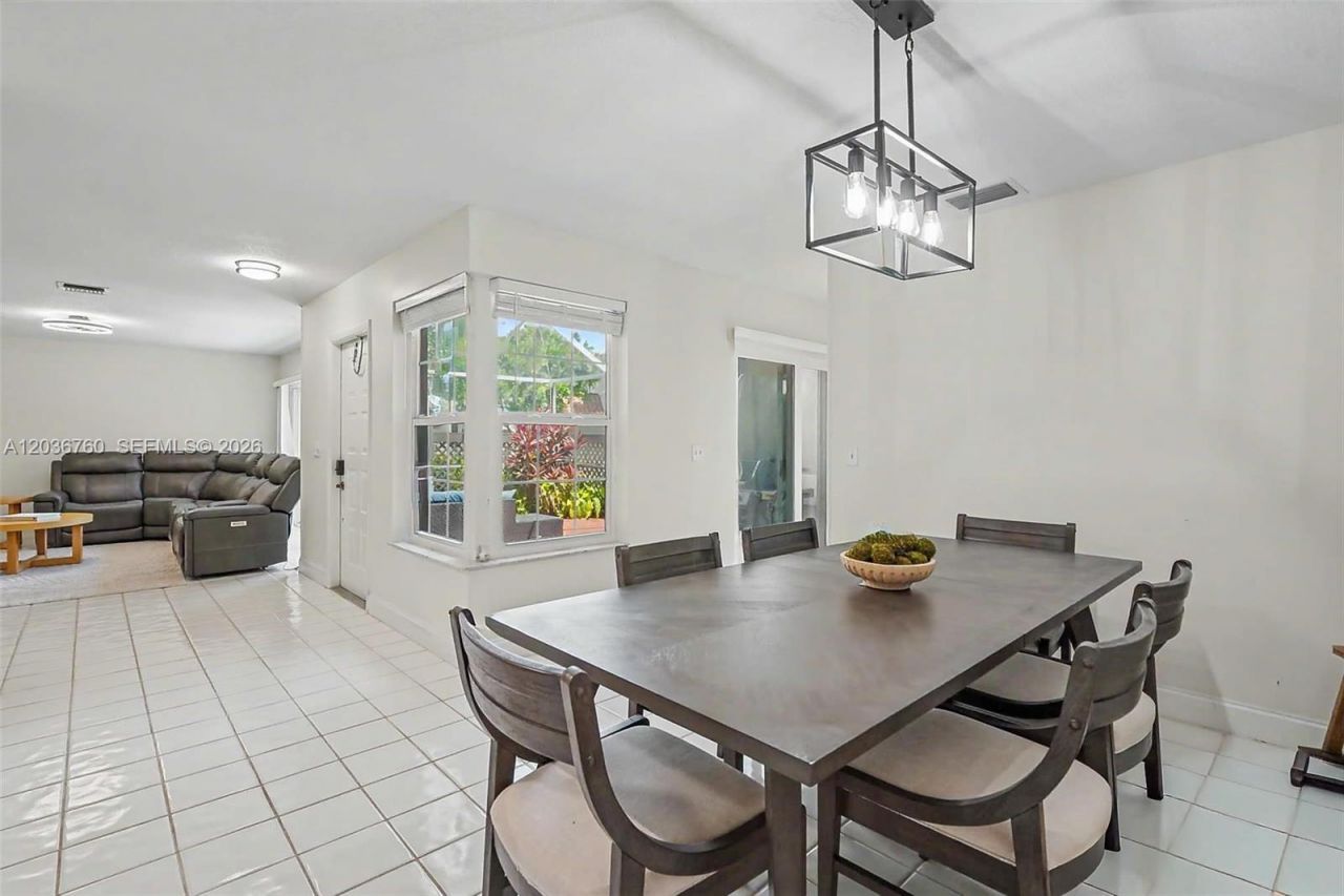 10994 Neptune Dr, Cooper City, FL 33026 Photo
