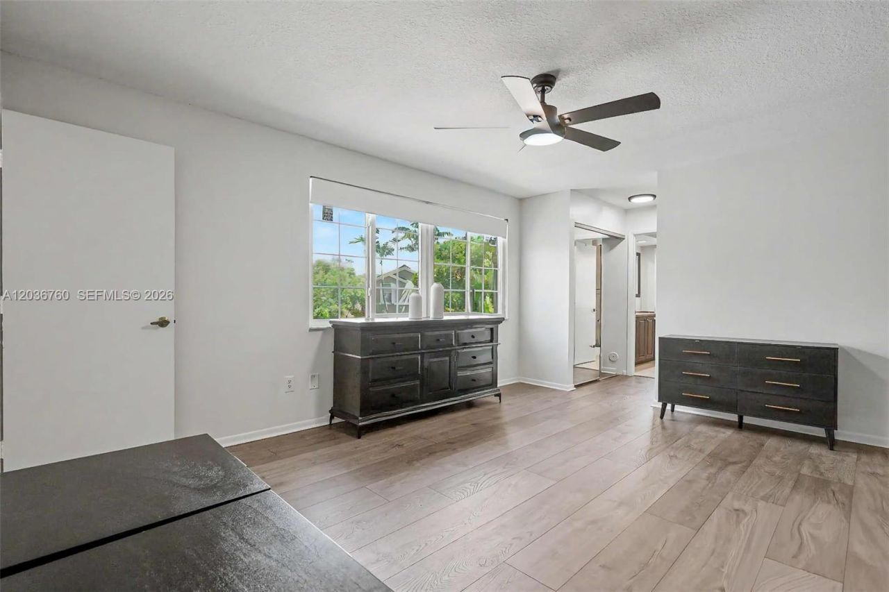 10994 Neptune Dr, Cooper City, FL 33026 Photo