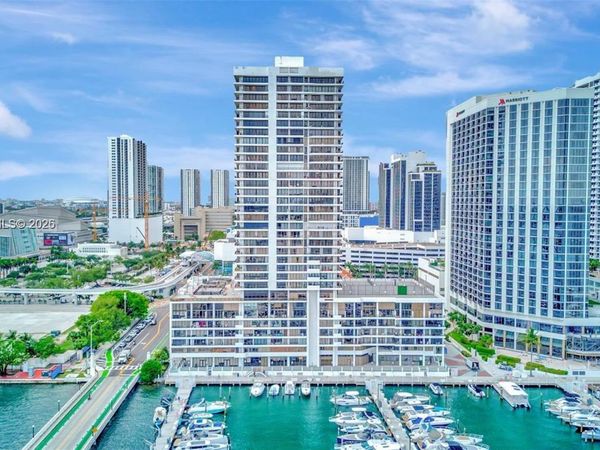 555 NE 15th St , Unit 17E, Miami, FL 33132