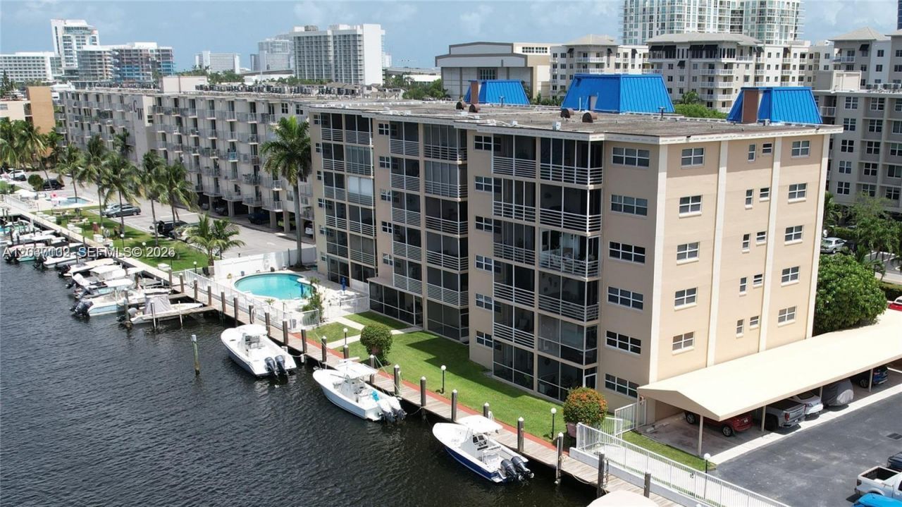 1617 SE 15th St , Unit 605, Fort Lauderdale, FL 33316 Photo
