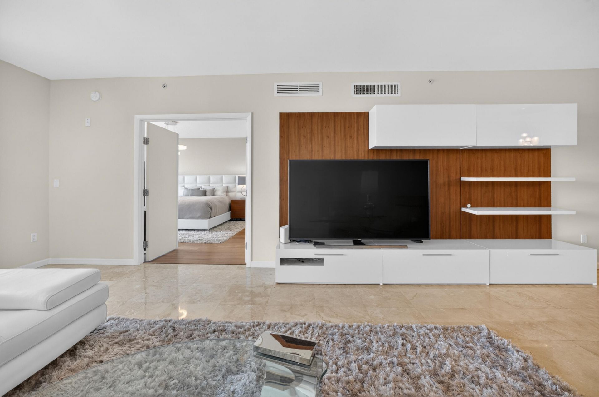 45 Hendricks Isle, Unit 403, Fort Lauderdale, FL 33301 Photo