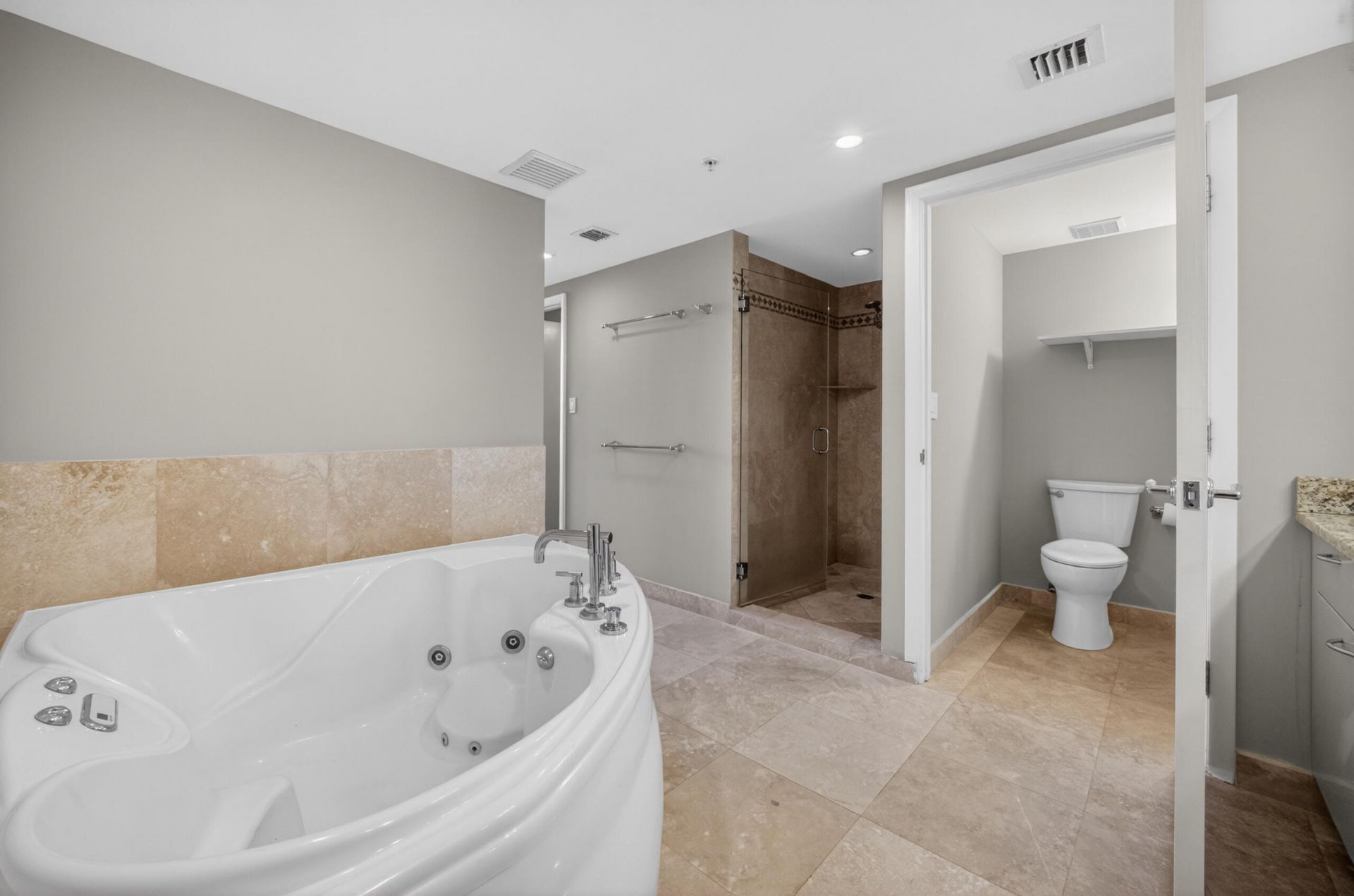 45 Hendricks Isle, Unit 403, Fort Lauderdale, FL 33301 Photo