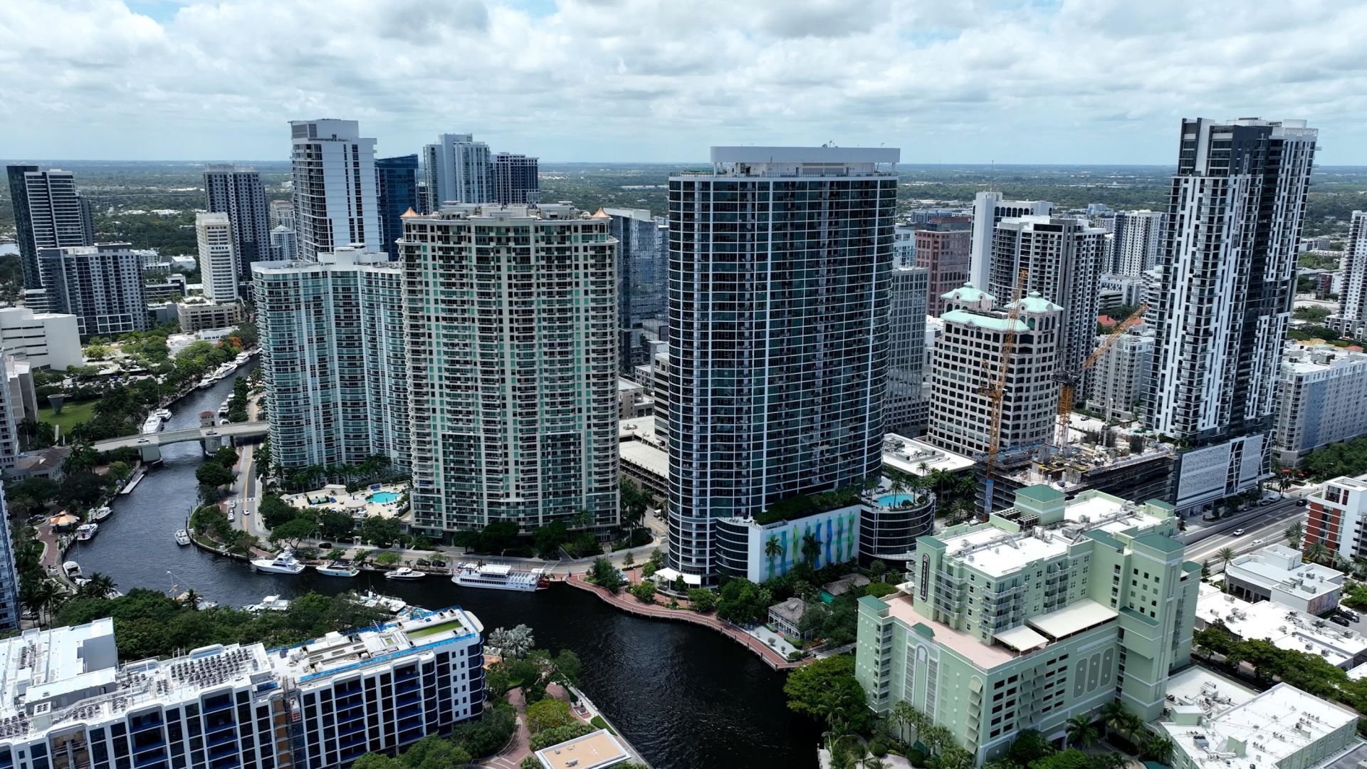 45 Hendricks Isle, Unit 403, Fort Lauderdale, FL 33301 Photo