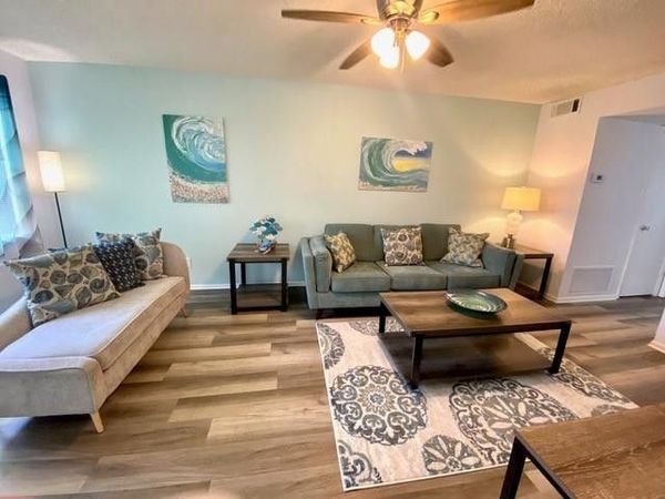 53 Woodland Drive, Unit 105, Vero Beach, FL 32962