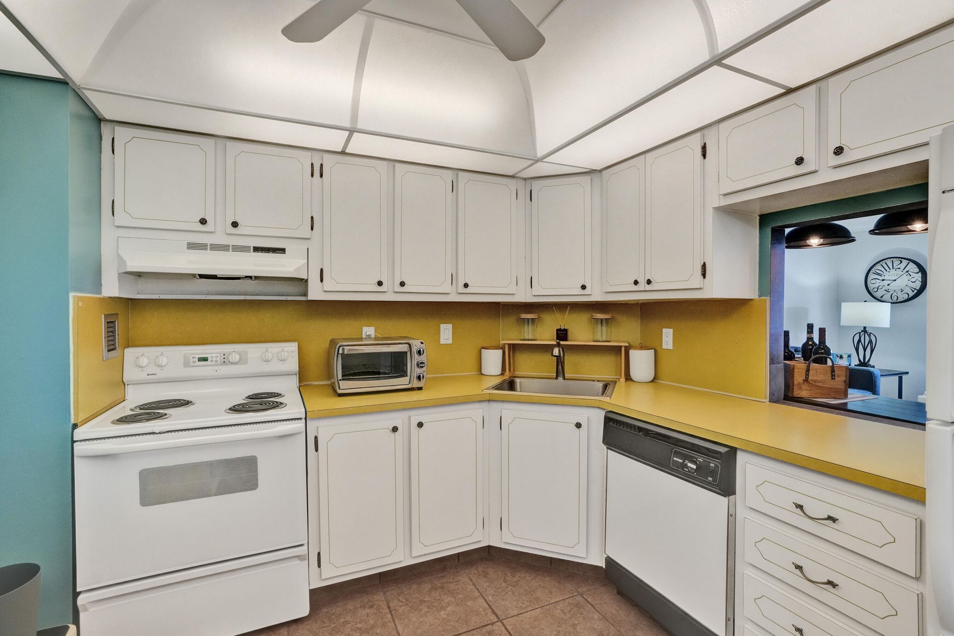 3015 N Ocean Boulevard, Unit 3d, Fort Lauderdale, FL 33308 Photo