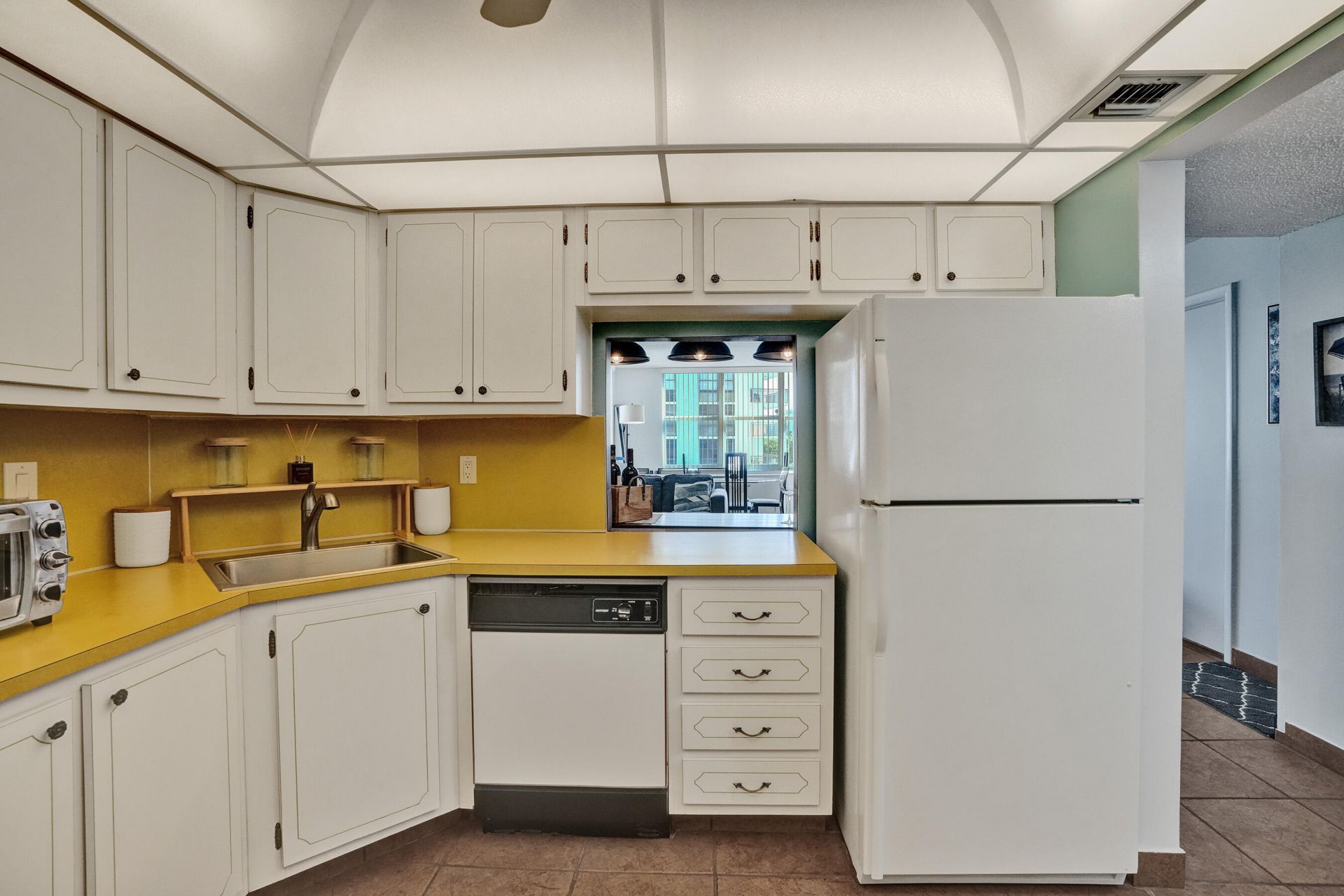 3015 N Ocean Boulevard, Unit 3d, Fort Lauderdale, FL 33308 Photo