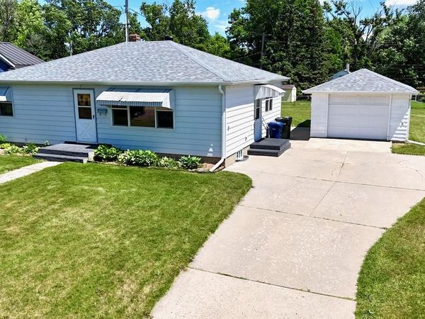 1212 N Marien Street, Fergus Falls, MN 56537