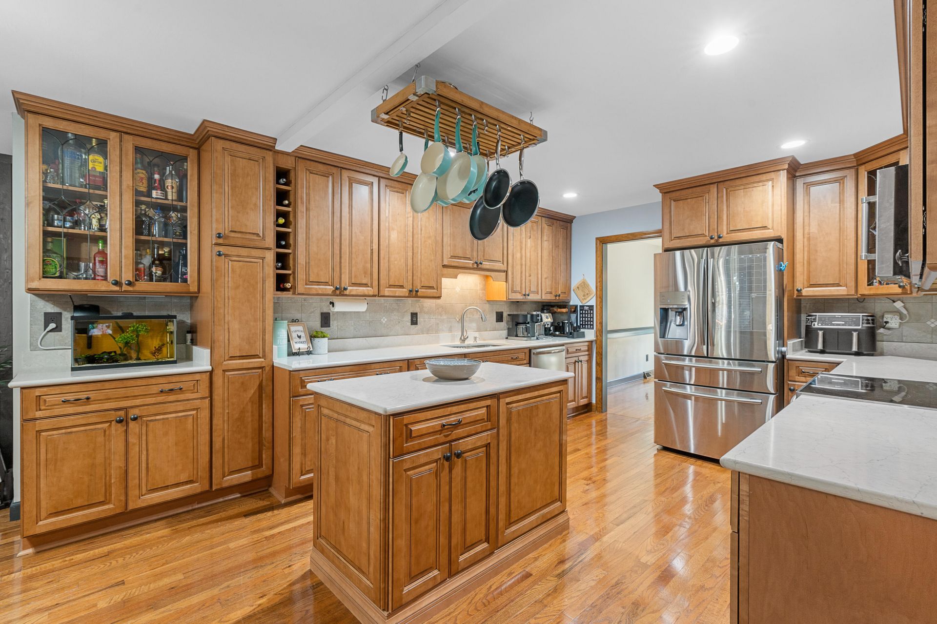 406 King Charles Circle Photo 11