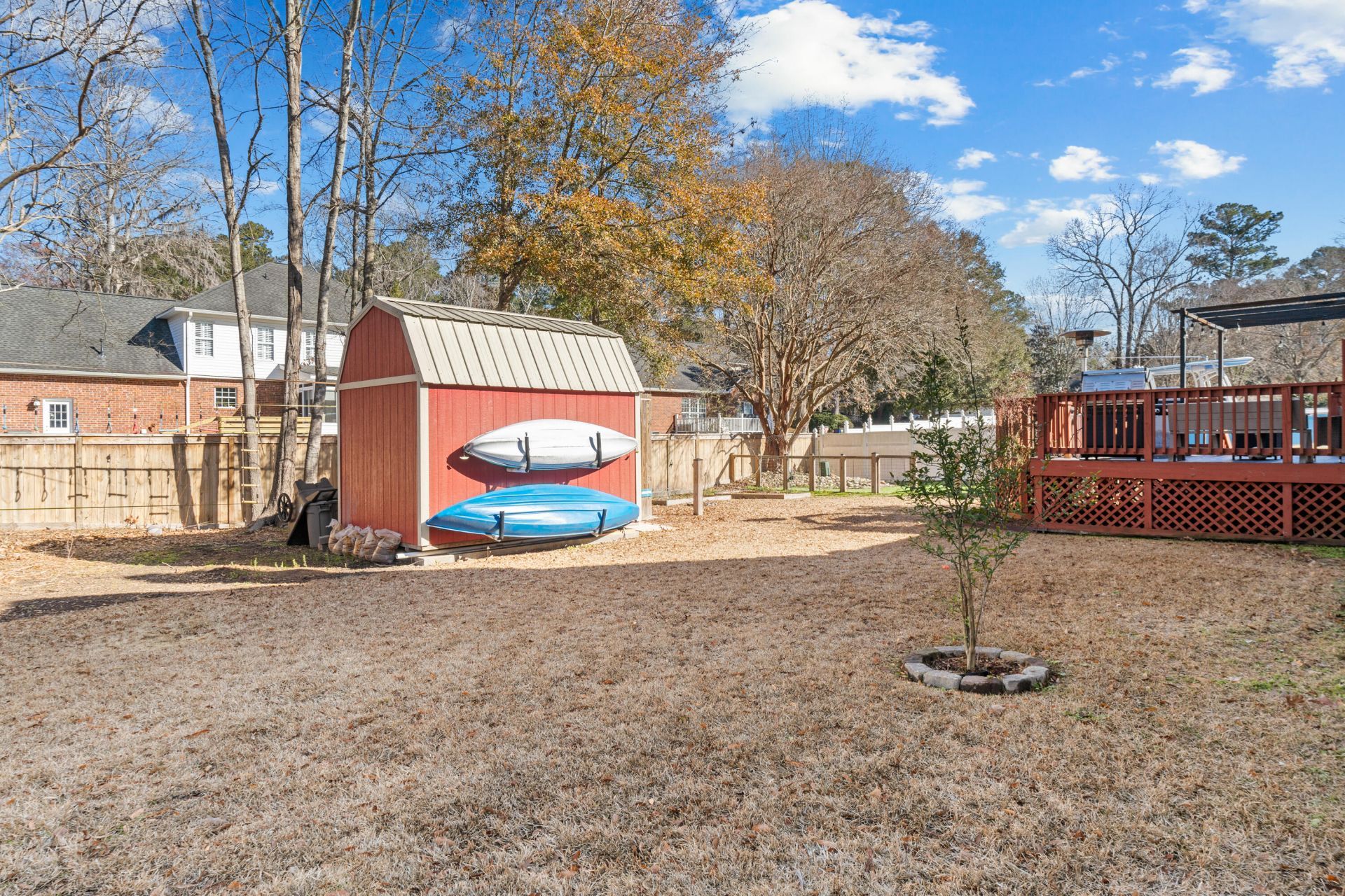 406 King Charles Circle Photo 51