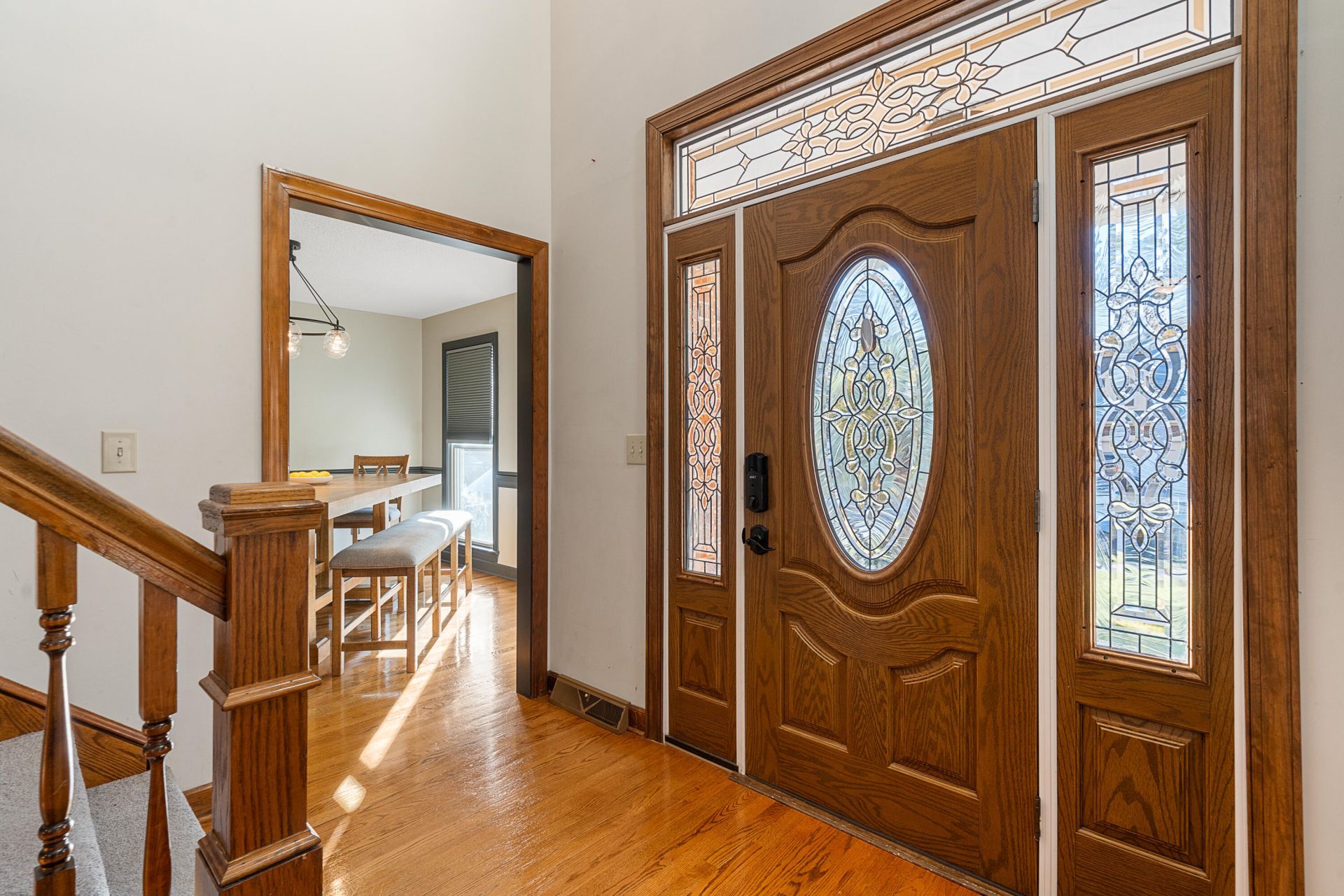 406 King Charles Circle Photo 6