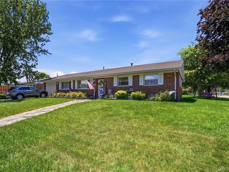 500 Beverly Drive, Piqua, OH 45356 Photo 3