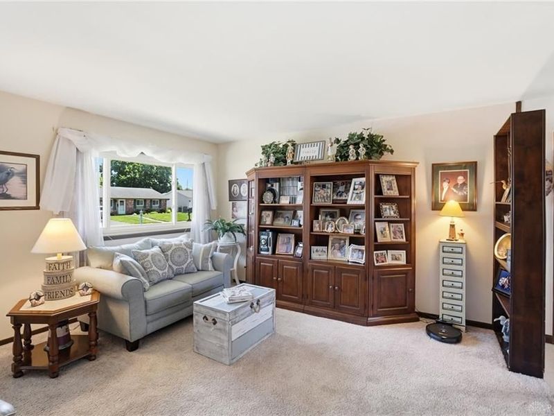 500 Beverly Drive, Piqua, OH 45356 Photo 5