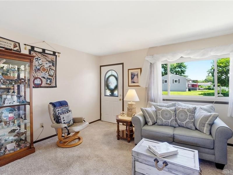 500 Beverly Drive, Piqua, OH 45356 Photo 6