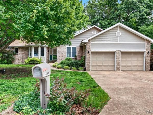 5 Lexington Lane , Washington, MO 63090
