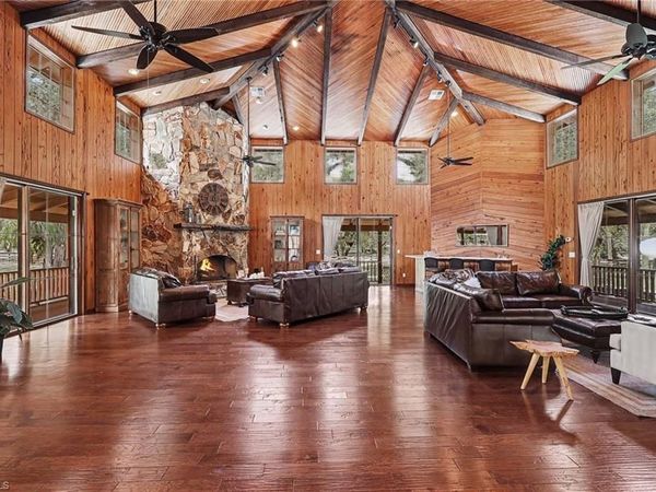 2291 Secretariat DR , LABELLE, FL 33935