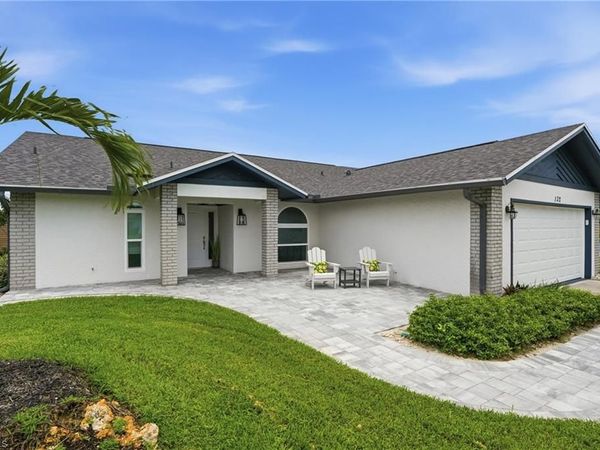 132 Bordeaux CIR , NAPLES, FL 34112