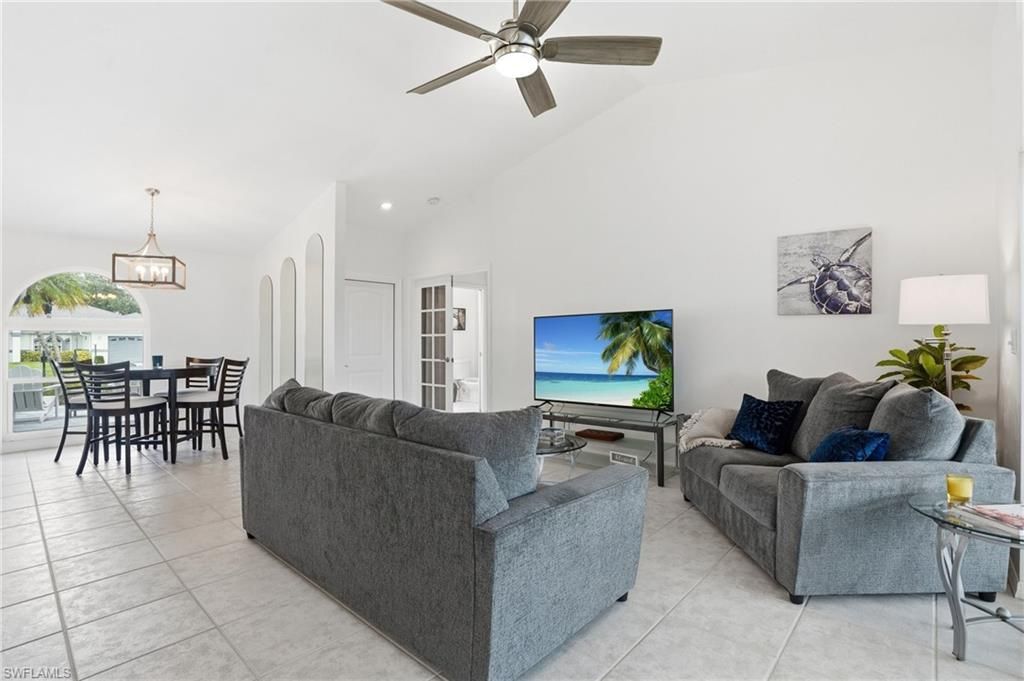 132 Bordeaux Cir, Naples, FL 34112 Photo