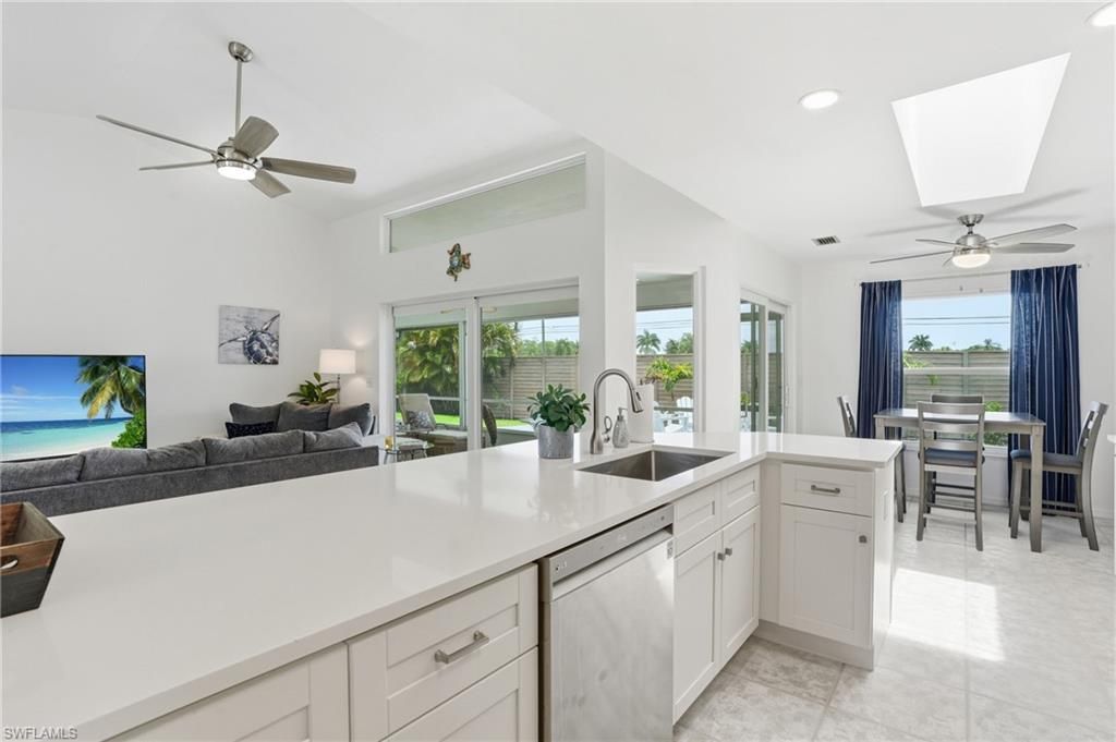 132 Bordeaux Cir, Naples, FL 34112 Photo