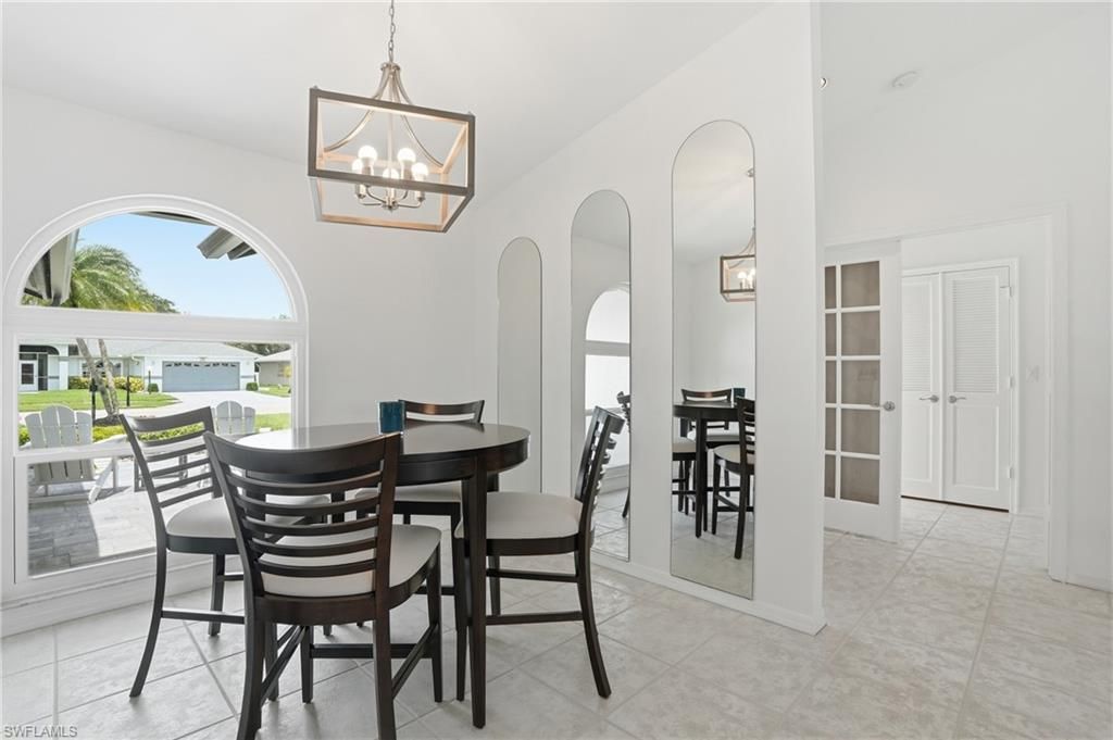 132 Bordeaux Cir, Naples, FL 34112 Photo