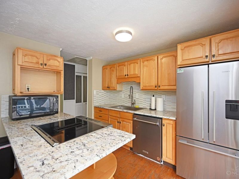11786 Elkwood Drive, Forest Park, OH 45240 Photo 3