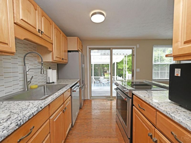 11786 Elkwood Drive, Forest Park, OH 45240 Photo 4
