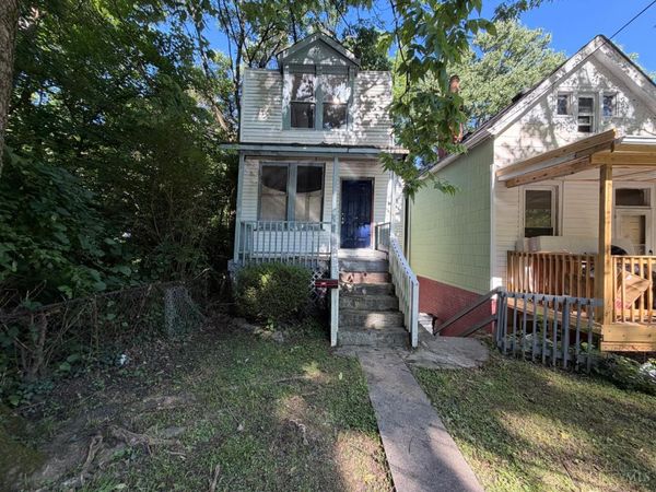 2563 Trevor Pl, Cincinnati, OH 45225