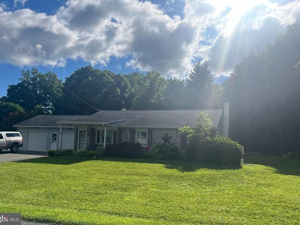 451 SAYLORS MILL ROAD, SPRING CITY, PA 19475