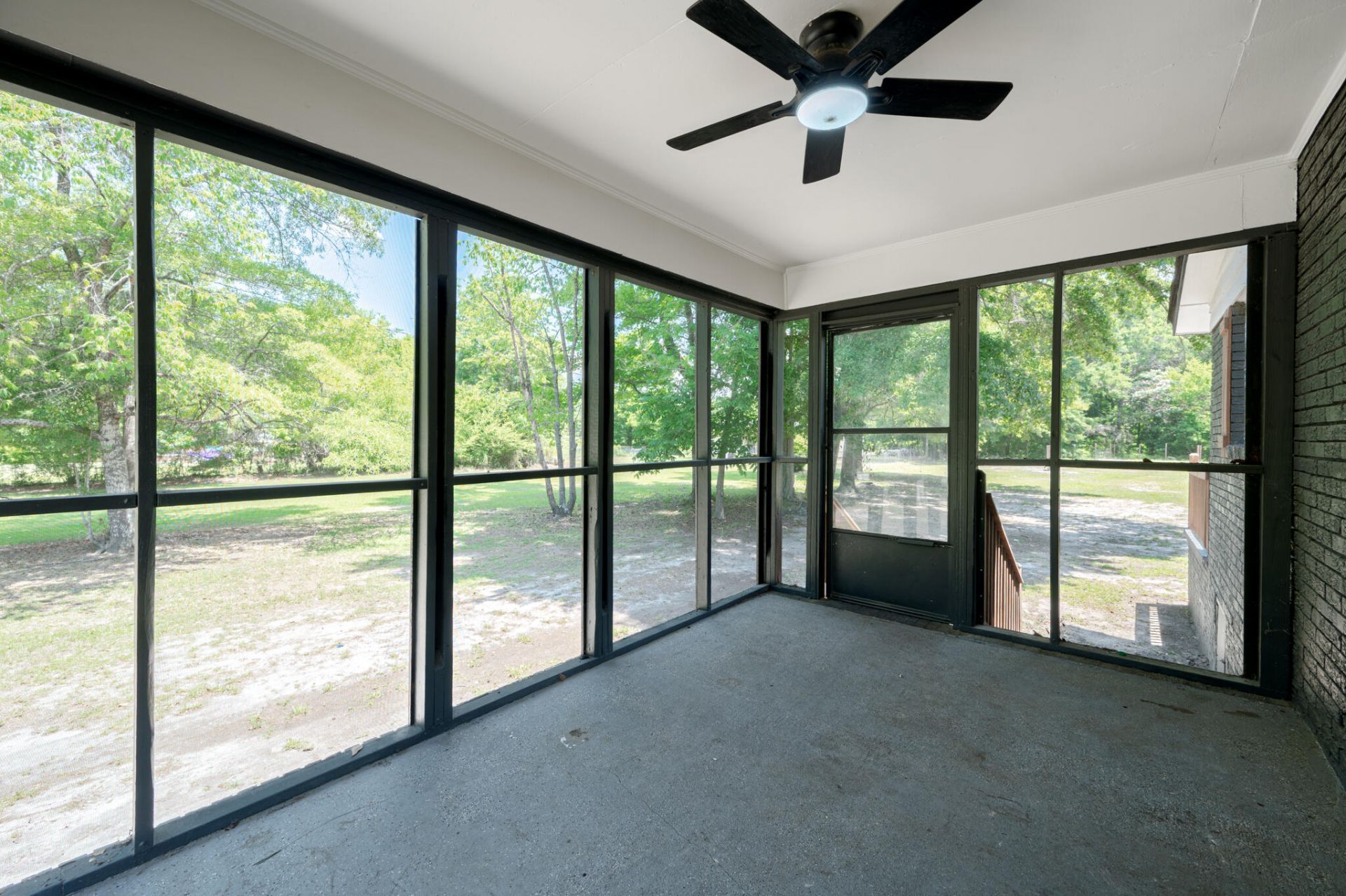 2102 N State Highway 35 Photo 27