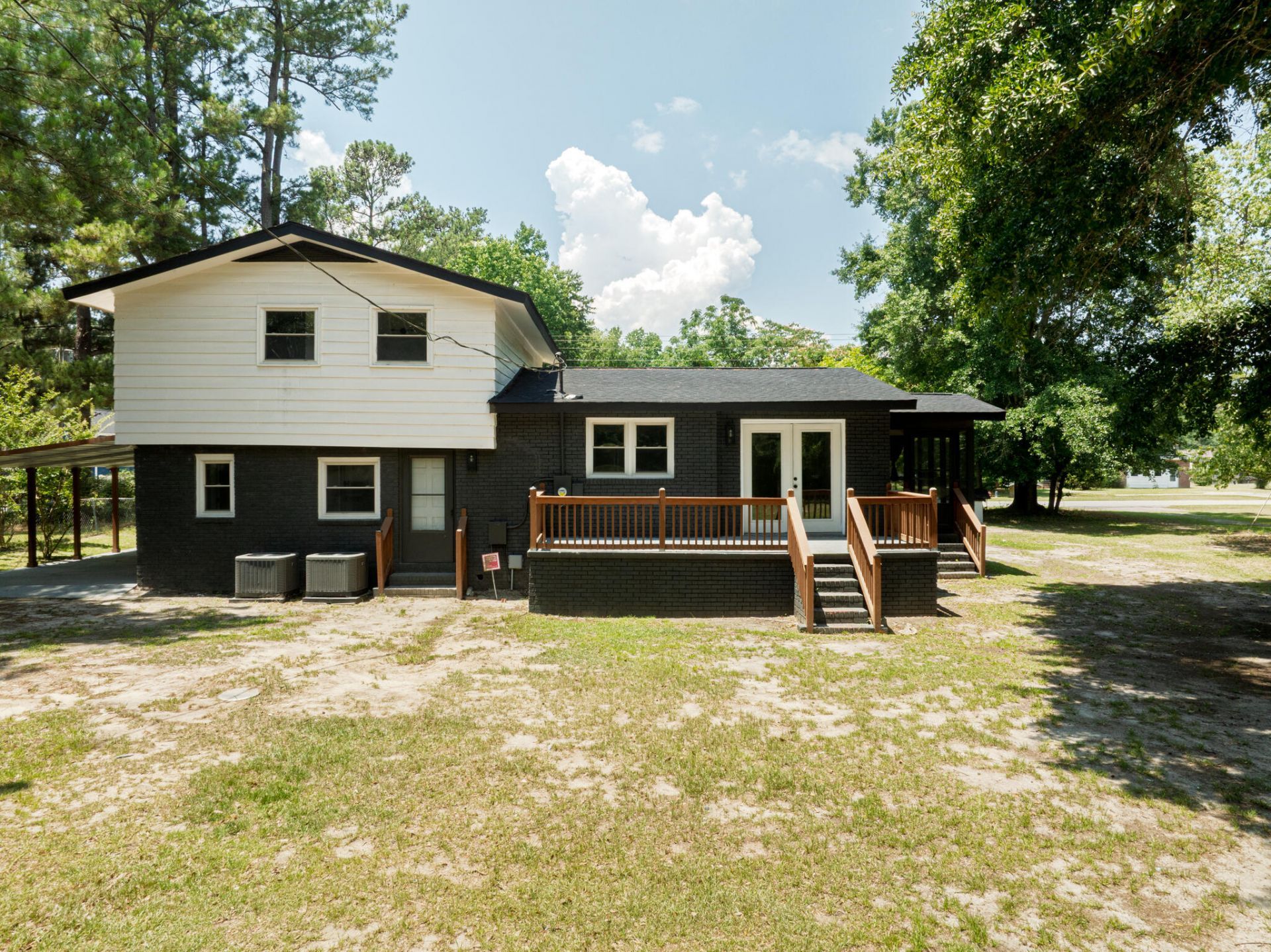 2102 N State Highway 35 Photo 4