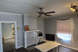 2337 Pendleton Street  photo 4