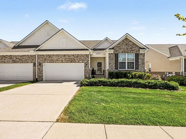 567 Ivyland Street, Ann Arbor, MI 48108