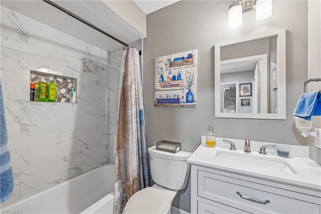 470 Country Hollow Ct, Unit I201, Naples, FL 34104 Photo