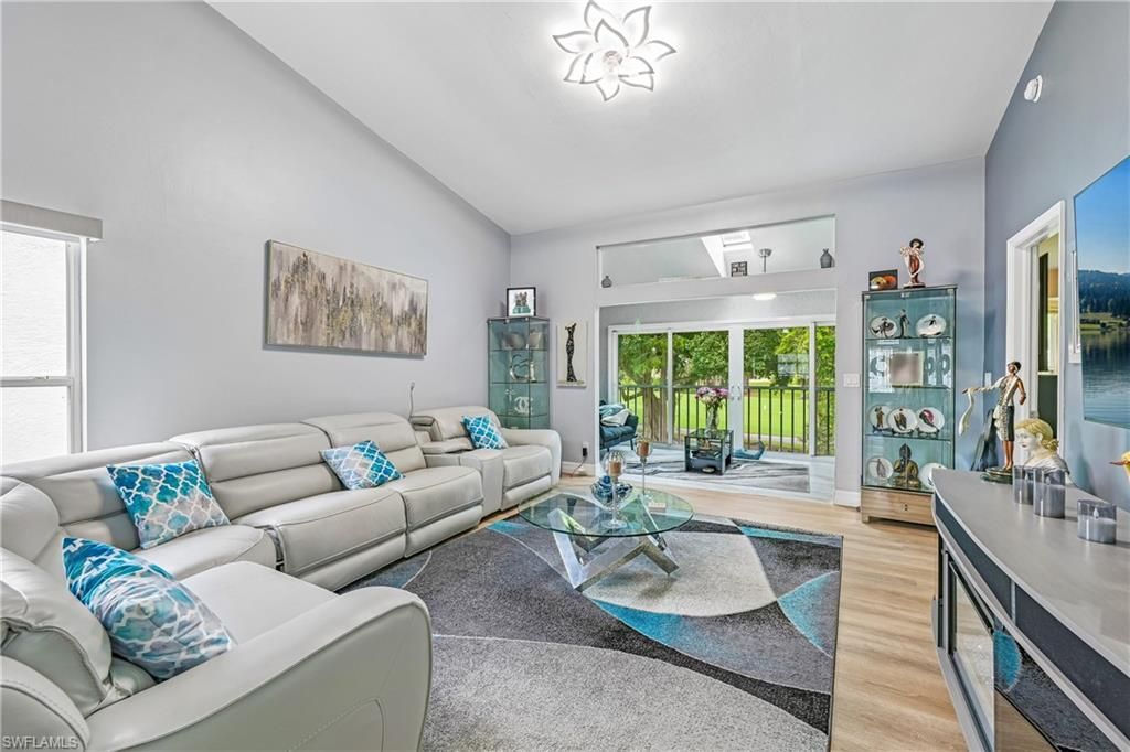 470 Country Hollow Ct, Unit I201, Naples, FL 34104 Photo