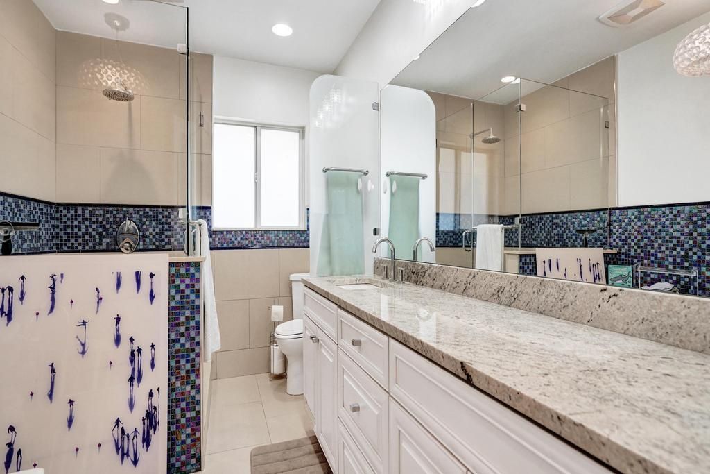 5 Gatehouse Road, Sea Ranch Lakes, FL 33308 Photo
