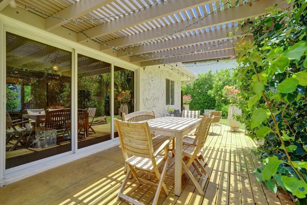 5 Gatehouse Road, Sea Ranch Lakes, FL 33308 Photo