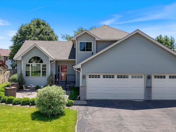 7101 91st Trail N, Brooklyn Park, MN 55445