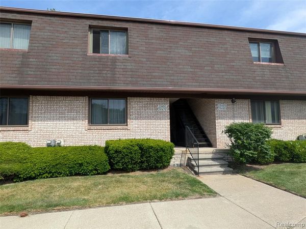 25470 Quarter Deck Street , Harrison Twp, MI 48045